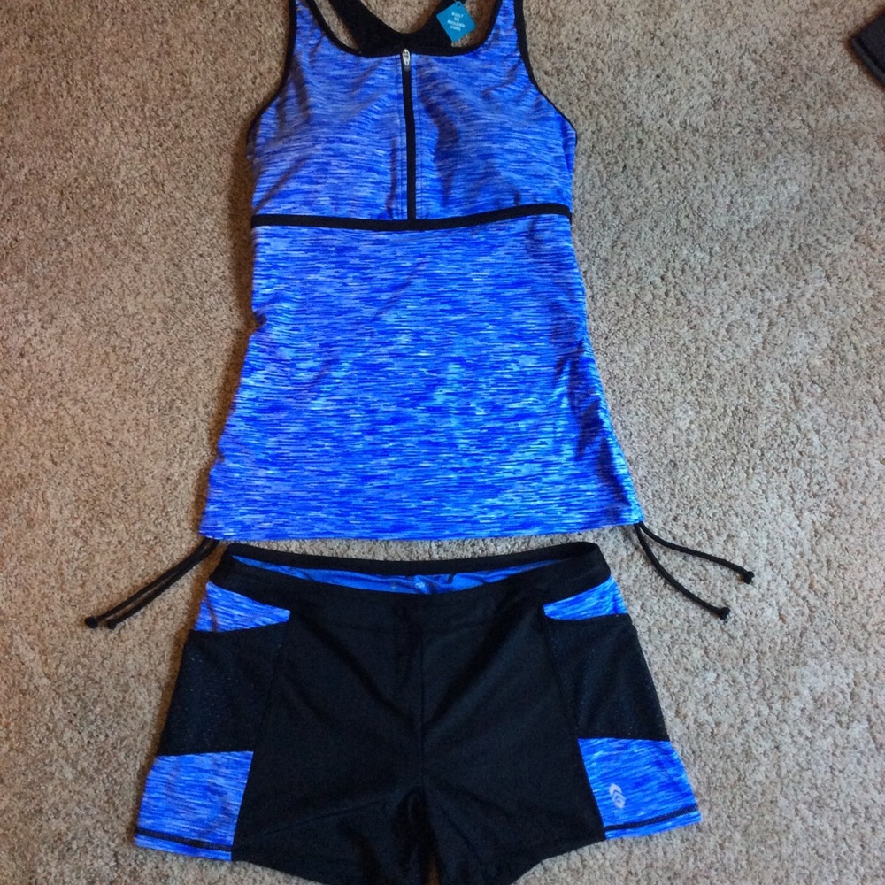 2 piece bathing suit, new with tags, size M 8/10